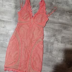 Bebe lace dress